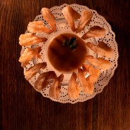 Креветки королевские отварные с кунжутно-ореховом соусом